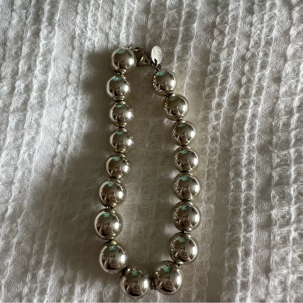 SET Tiffany’s Hardware Bead Necklace and Bracelet - Picture 2 of 8